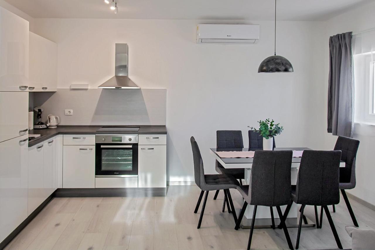Apartment Stocic Rogoznica  Bagian luar foto