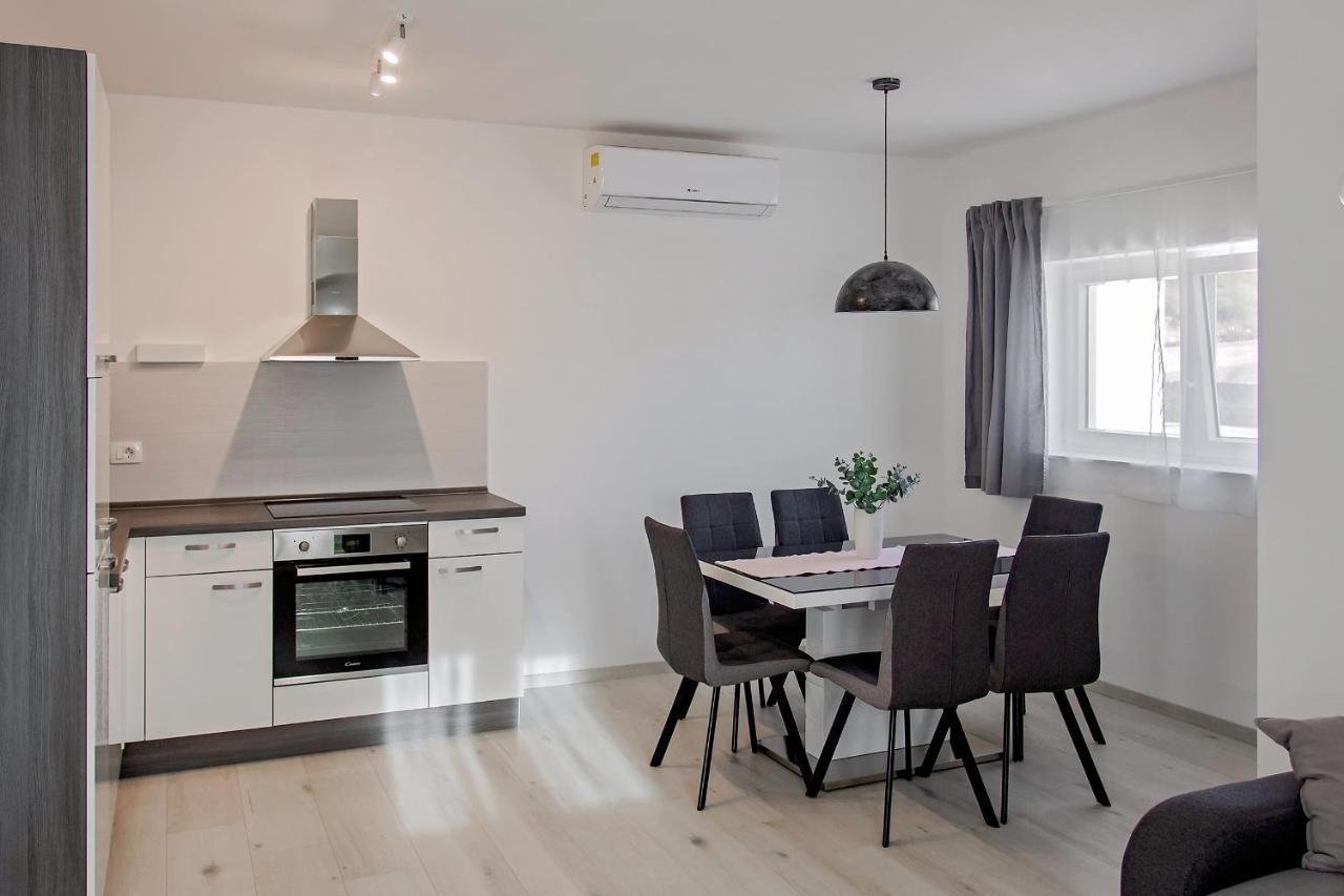 Apartment Stocic Rogoznica  Bagian luar foto